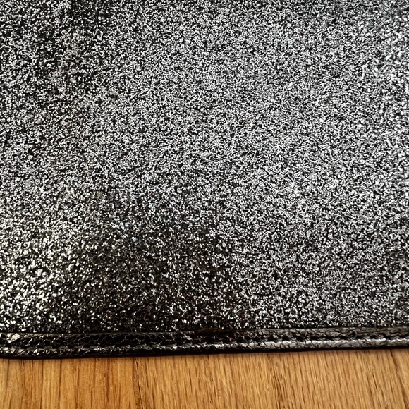 Silver Coach wristlet - Picture 4 of 8